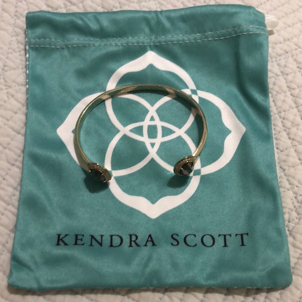 Kendra Scott bracelet